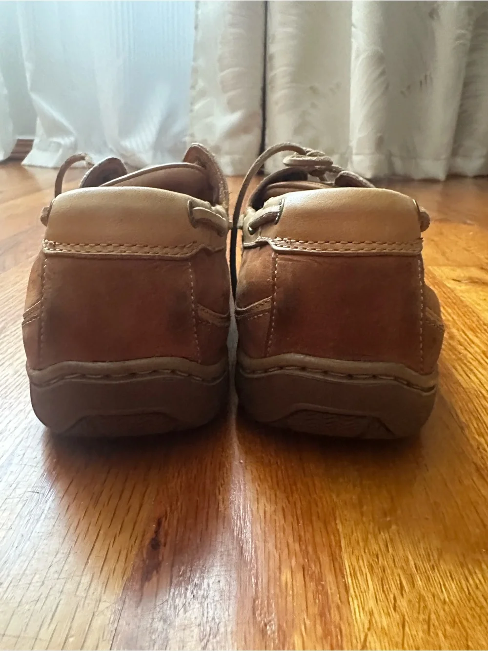 Tommy Bahama Men’s Tan/Brown Suede Leather Boat Shoes